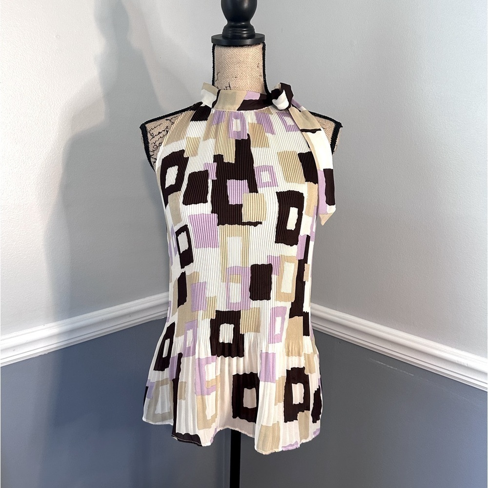 Serenade New York Accordion Sleeveless Blouse XL